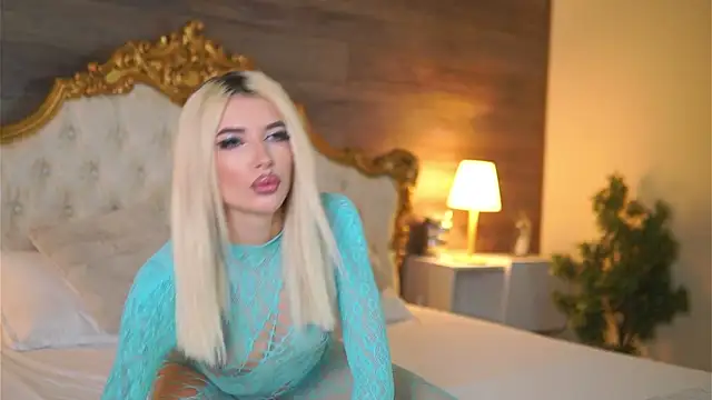 Juicy Jessye online show from February 14, 8:26 pm