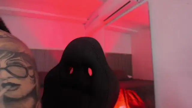 bonnieAn online show from November 25, 11:21 am