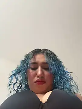 Snapshot of Bulmaa chatting on January 21, 2:59 pm Bulmaa online show from January 21, 2:59 pm