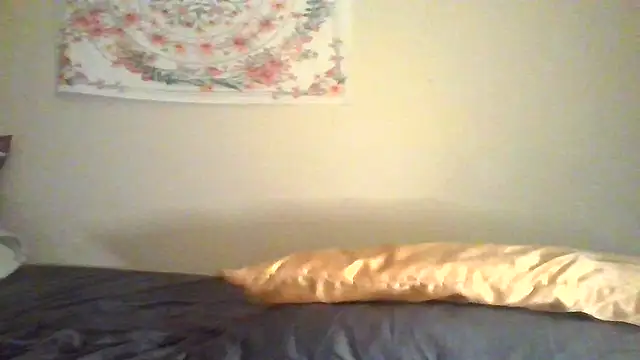 angeliquebelcali online show from February 6, 11:30 pm