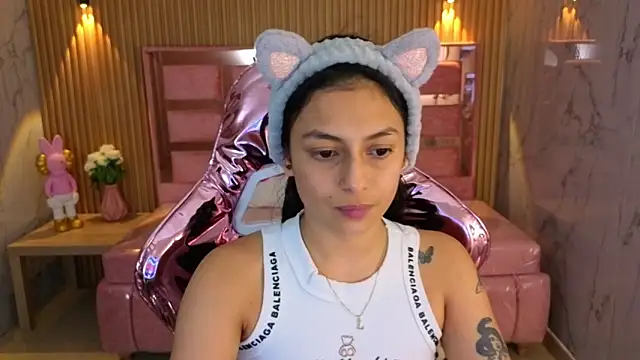 Snapshot of lilith_petit_sub chatting on October 7, 3:47 am lilith petit sub online show from October 7, 3:47 am