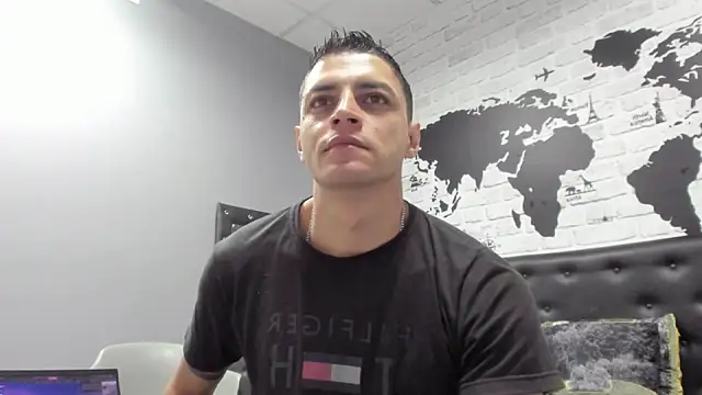 Frank Millers online show from December 2, 7:09 pm