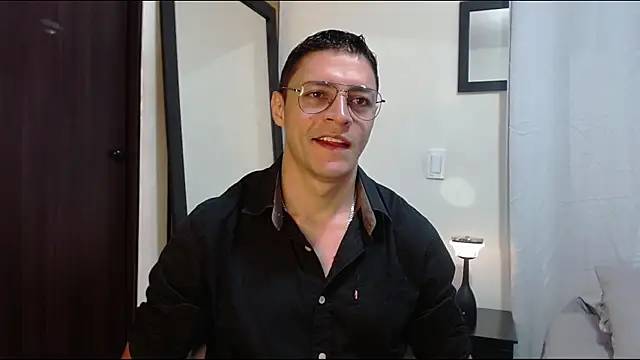 Frank Millers online show from February 17, 11:07 am