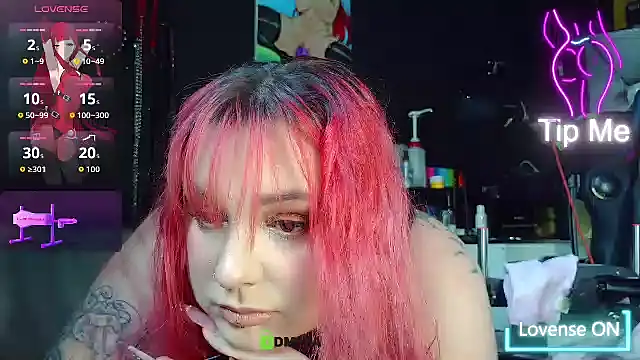 Snapshot of it_is_spicy chatting on November 28, 2:09 pm it is spicy online show from November 28, 2:09 pm