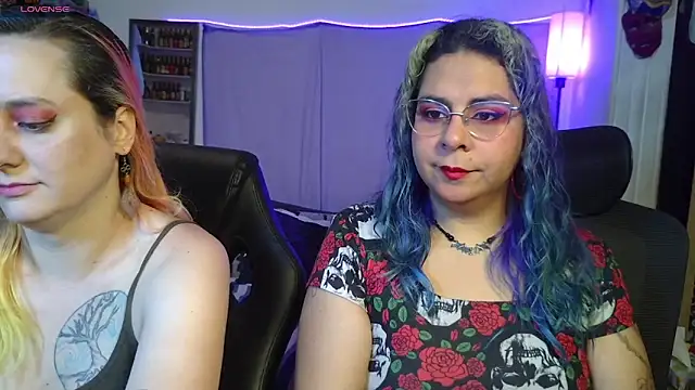 Snapshot of Evelan420 chatting on April 16, 7:25 pm Evelan420 online show from April 16, 7:25 pm