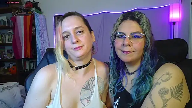 Snapshot of Evelan420 chatting on May 18, 8:25 pm Evelan420 online show from May 18, 8:25 pm