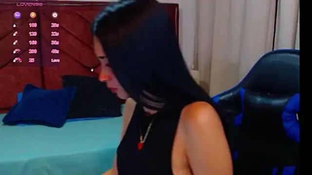 victoria adams07 online show from April 13, 2:11 pm