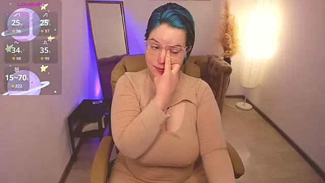 Manic pixie  online show from May 10, 3:28 pm