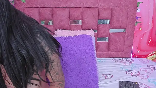 scarlett  evans  online show from September 15, 6:41 pm