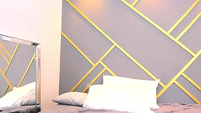 Snapshot of Alaia_Colins chatting on March 3, 7:43 am Alaia Colins online show from March 3, 7:43 am