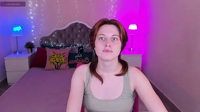 Snapshot of Jiffyyo chatting on February 2, 10:02 am Jiffyyo online show from February 2, 10:02 am