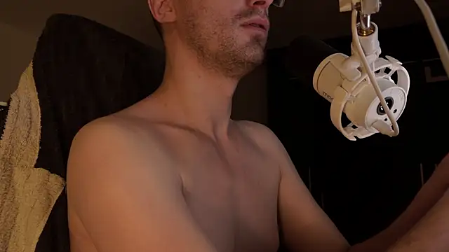 Moonsire1 online show from July 12, 1:40 am