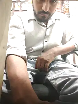 RaviRoy2326 online show from February 13, 2:20 pm