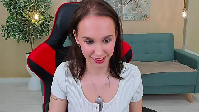 SandraTucker online show from February 1, 10:05 am