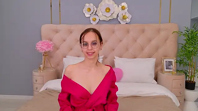 SandraTucker online show from March 1, 9:18 am