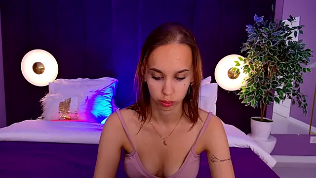 SandraTucker online show from June 22, 2:57 am