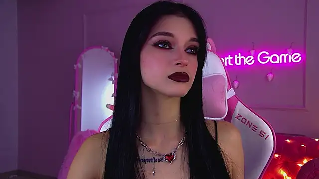 BeverlyMost online show from December 3, 6:28 pm