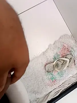 Snapshot of Trixboy201 chatting on October 18, 10:16 am Trixboy201 online show from October 18, 10:16 am