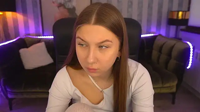 AureliaBliss  online show from February 5, 1:11 pm