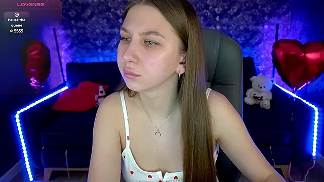 AureliaBliss  online show from February 20, 1:30 pm