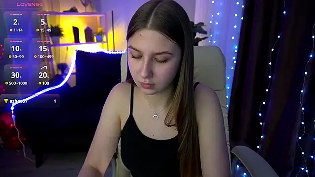 AureliaBliss  online show from March 20, 7:25 pm