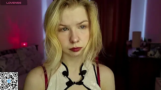 LynetHakes online show from April 12, 6:29 am