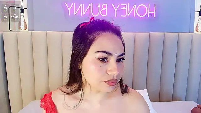 Naomymonroe  online show from November 22, 9:25 pm