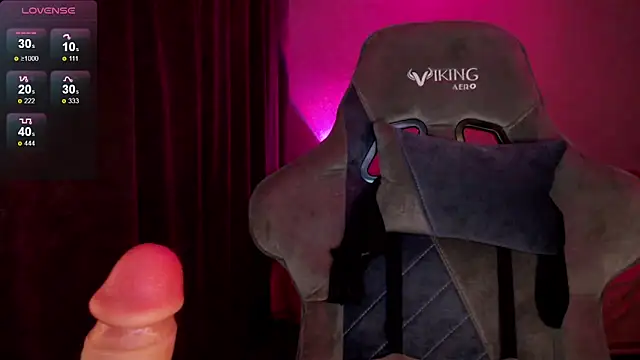 Snapshot of Ohmy_Nora_ chatting on February 14, 2:07 am Ohmy Nora online show from February 14, 2:07 am