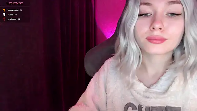 Snapshot of Ohmy_Nora_ chatting on March 7, 4:13 am Ohmy Nora online show from March 7, 4:13 am