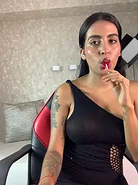 Snapshot of genesissara chatting on May 15, 11:23 pm genesissara online show from May 15, 11:23 pm
