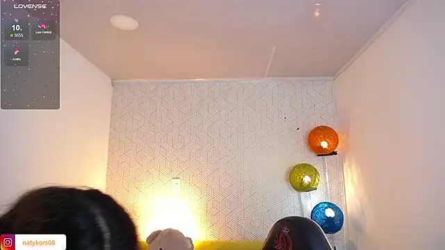 natyk m online show from February 7, 1:01 pm