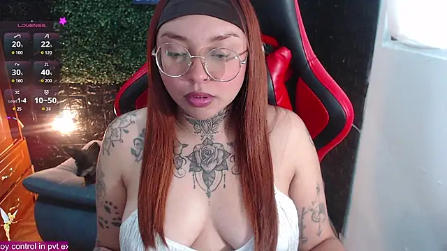 natyk m online show from October 31, 2:18 pm