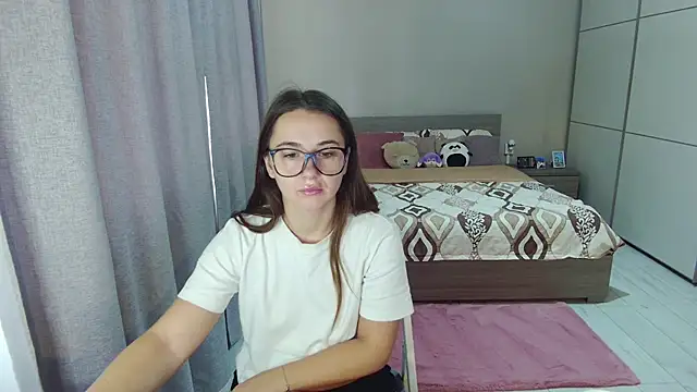 singletrouble online show from September 16, 6:58 am