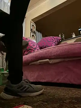 Snapshot of aebaleek2505 chatting on February 18, 3:21 pm aebaleek2505 online show from February 18, 3:21 pm