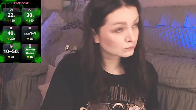 Snapshot of BritneyBarker chatting on February 26, 1:32 am BritneyBarker online show from February 26, 1:32 am