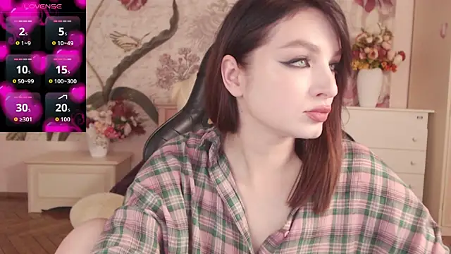 BritneyBarker online show from November 21, 9:24 pm