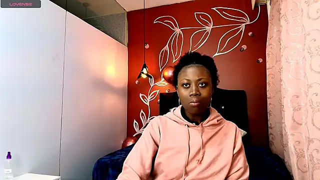 Snapshot of Sara_Naugty chatting on February 6, 12:05 pm Sara Naugty online show from February 6, 12:05 pm