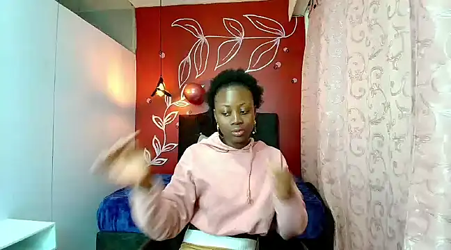 Snapshot of Sara_Naugty chatting on February 7, 12:39 pm Sara Naugty online show from February 7, 12:39 pm