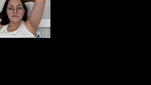 Soffya Soy online show from November 1, 10:56 pm