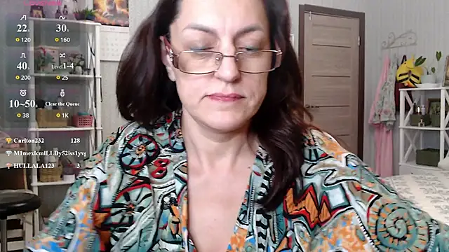 Soffya Soy online show from May 6, 10:48 pm