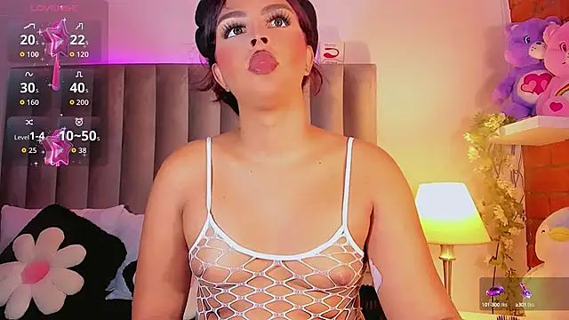 CamiiGarcia online show from October 5, 7:45 pm