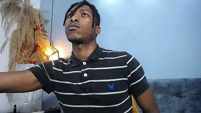 Snapshot of xxxhotbbc chatting on February 26, 11:37 pm xxxhotbbc online show from February 26, 11:37 pm