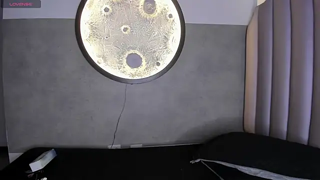 Martshall09 online show from April 9, 5:18 am