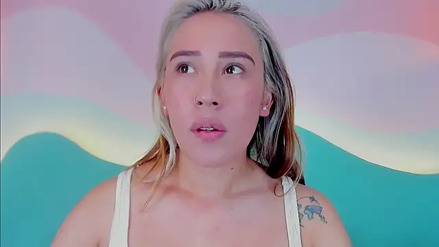 Lannajansen online show from October 27, 5:17 pm