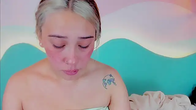 Lannajansen online show from October 31, 11:55 am