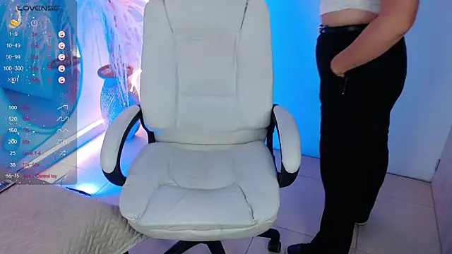 Sofi BBW online show from February 18, 6:47 pm