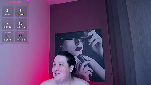 Snapshot of QueenOfHaze chatting on January 16, 7:56 am QueenOfHaze online show from January 16, 7:56 am