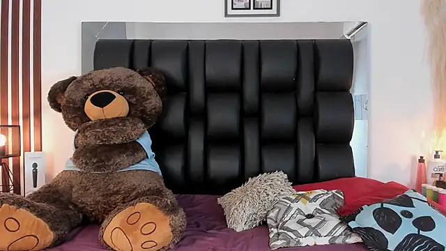 Snapshot of Amberr1 chatting on January 30, 12:16 pm Amberr1 online show from January 30, 12:16 pm