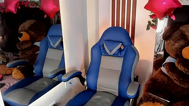 Snapshot of Amberr1 chatting on February 13, 3:24 pm Amberr1 online show from February 13, 3:24 pm