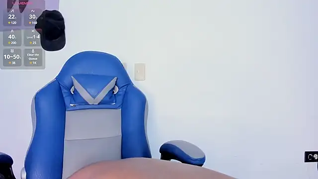 Snapshot of Amberr1 chatting on February 21, 3:21 pm Amberr1 online show from February 21, 3:21 pm